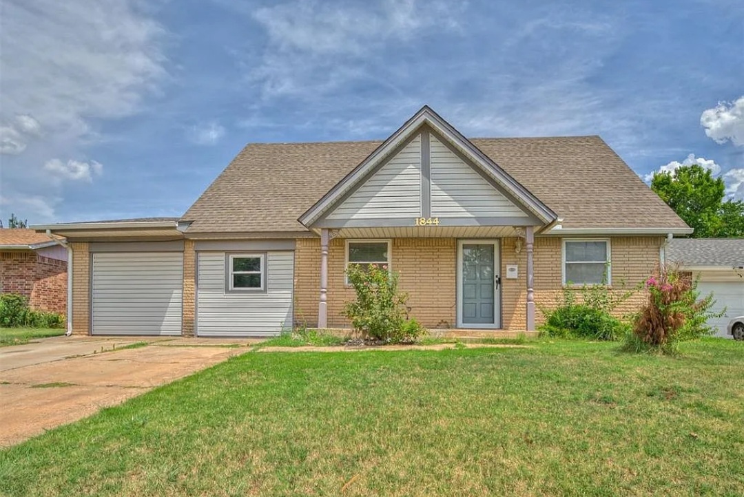 PERFECT BLEND OF COMFORT AND OPPORTUNITY